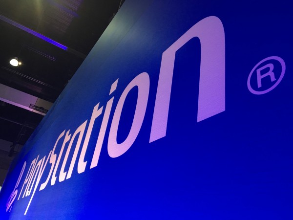 E3_2016_PlayStation_Logo_Blue_Wall